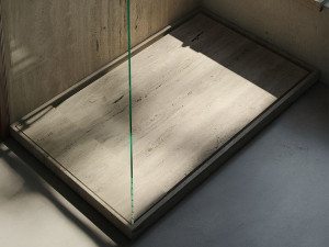 Антискользящий поддон для душа из травертина