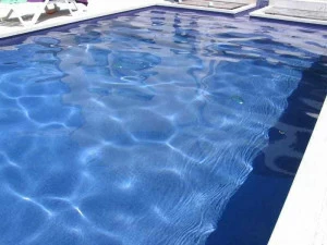 INDALO PISCINE Круглый пейзажный бассейн