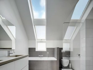 Fakro Мансардное окно с защитой от взлома