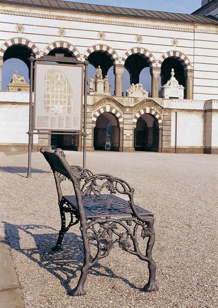 Neri Скамейка чугунная с подлокотниками Scilla 2100 - Вид №1