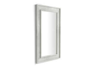 Прямоугольное зеркало в рамке из меламинированной стены