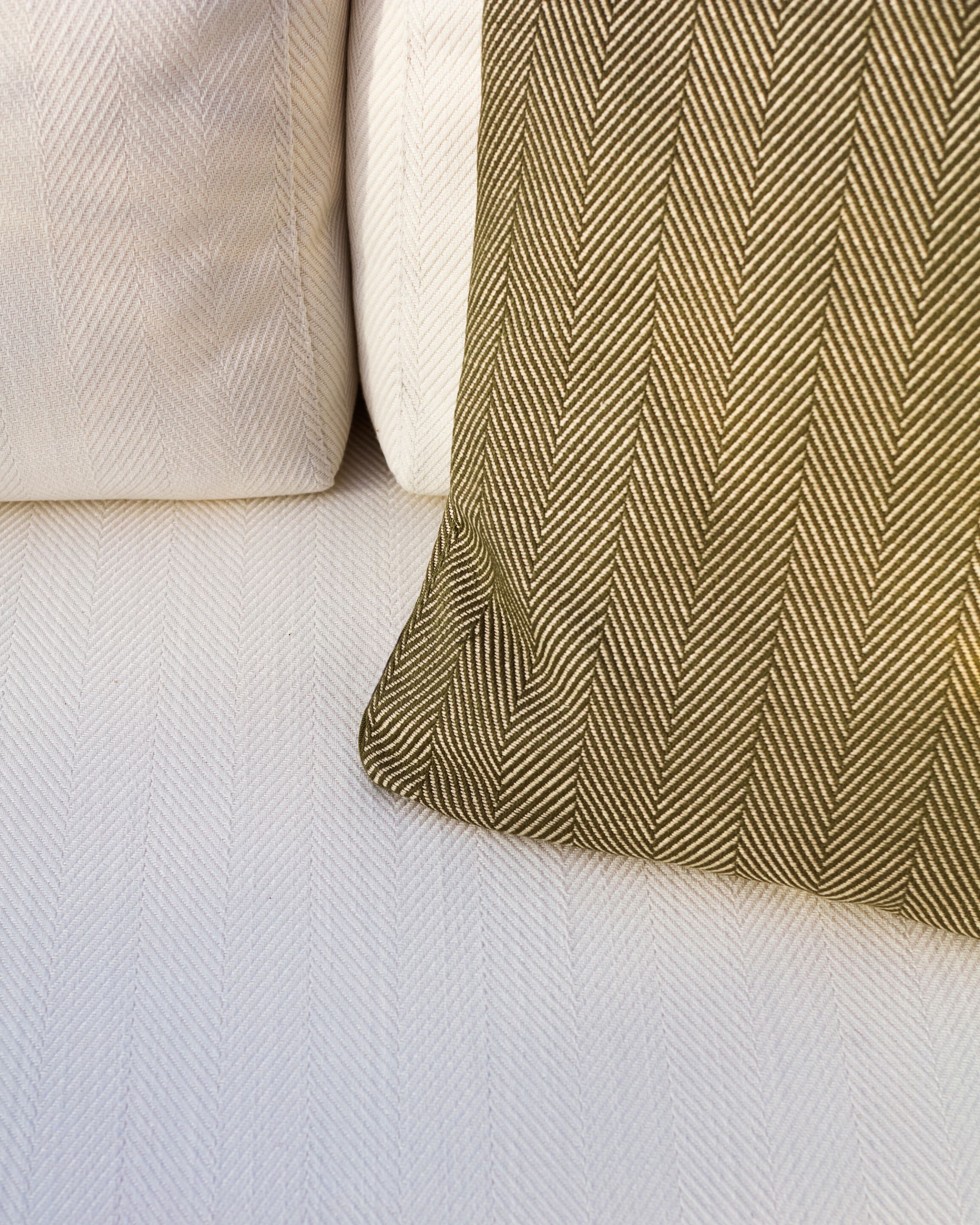 2-местный садовый диван Exteta Loro Piana Interiors, Стулья Delight от Exteta ARCH-00084887 - Вид №4