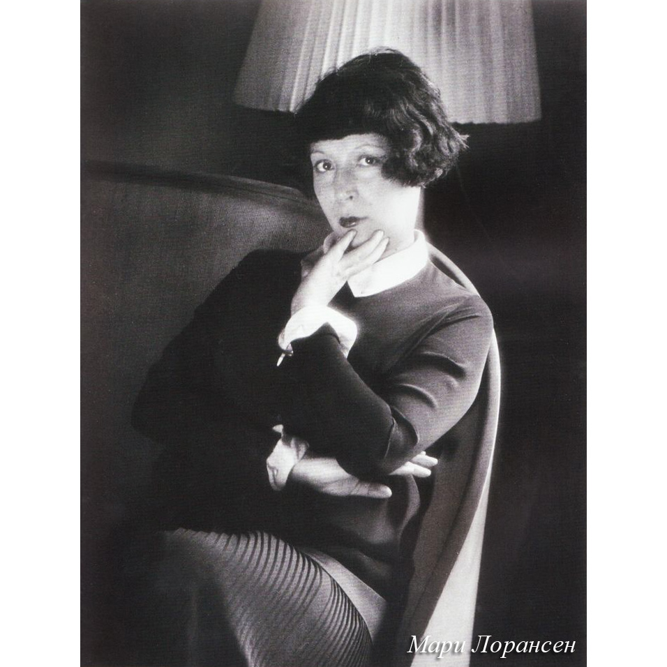 896518941_2628 Картина «Девушка в белом» (холст, галерейная натяжка) Object Desire  - Вид №1