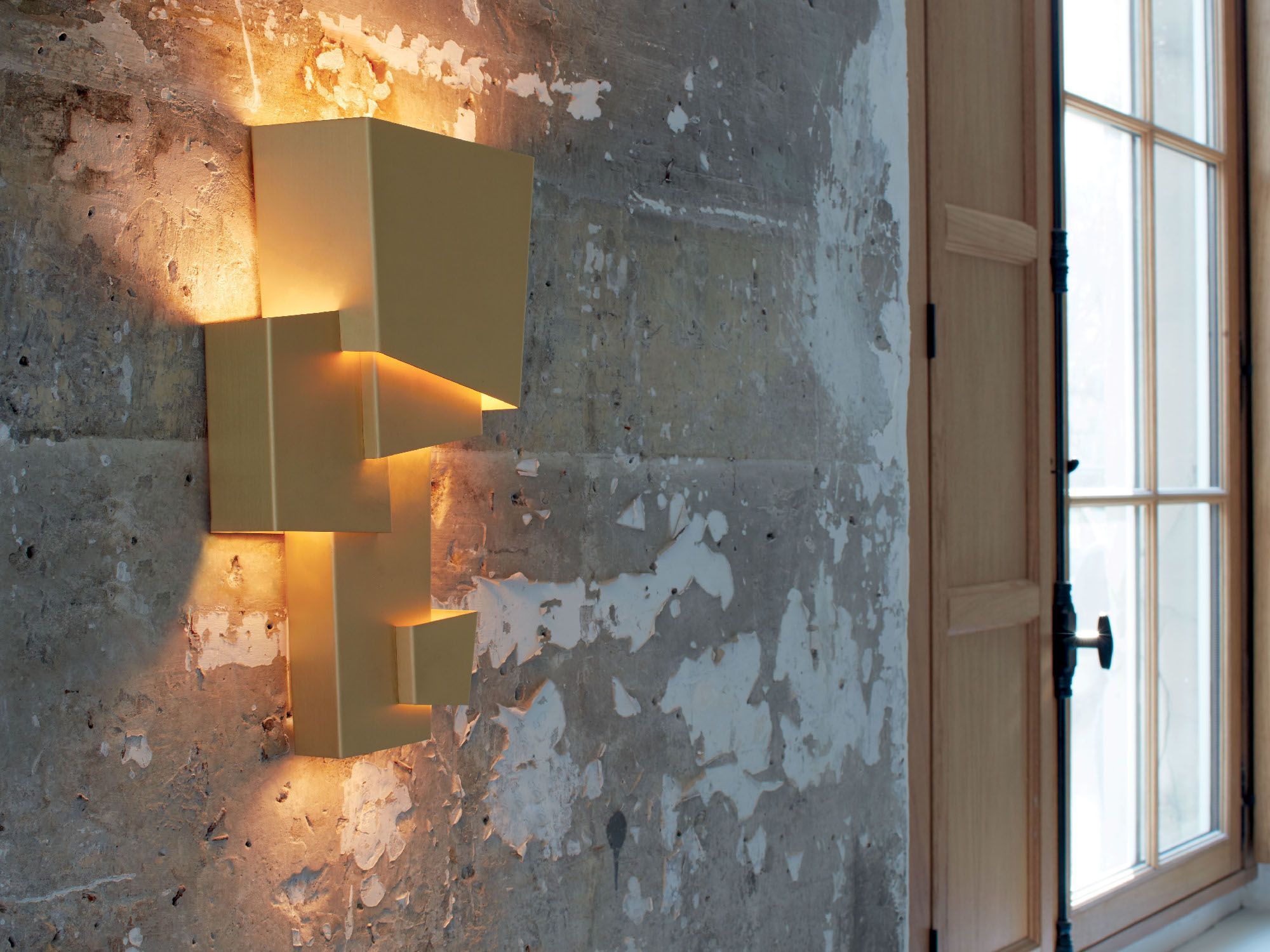 Латунный светодиодный настенный светильник In Stock DCW ARCH-00068620 - Вид №3