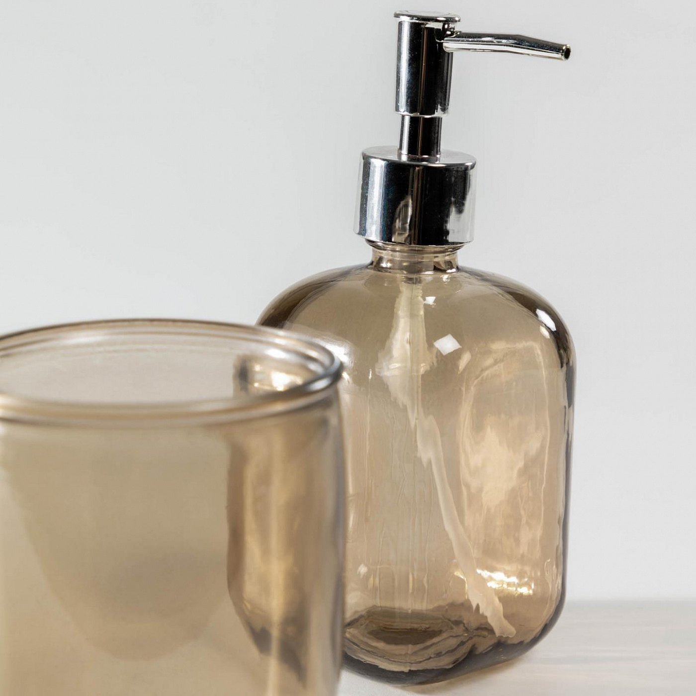 088387 Дозатор для мыла коричневый La Forma Trella  - Вид №1