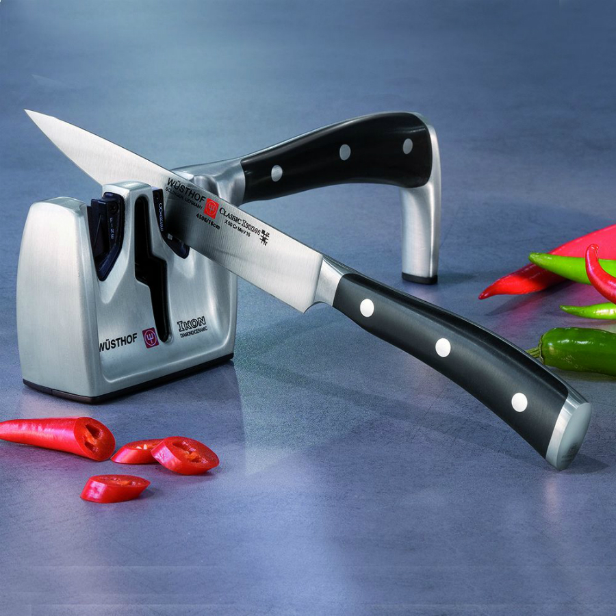 Нож кухонный для резки мяса Classic Ikon, 16 см WUESTHOF W450616WUS - Вид №1