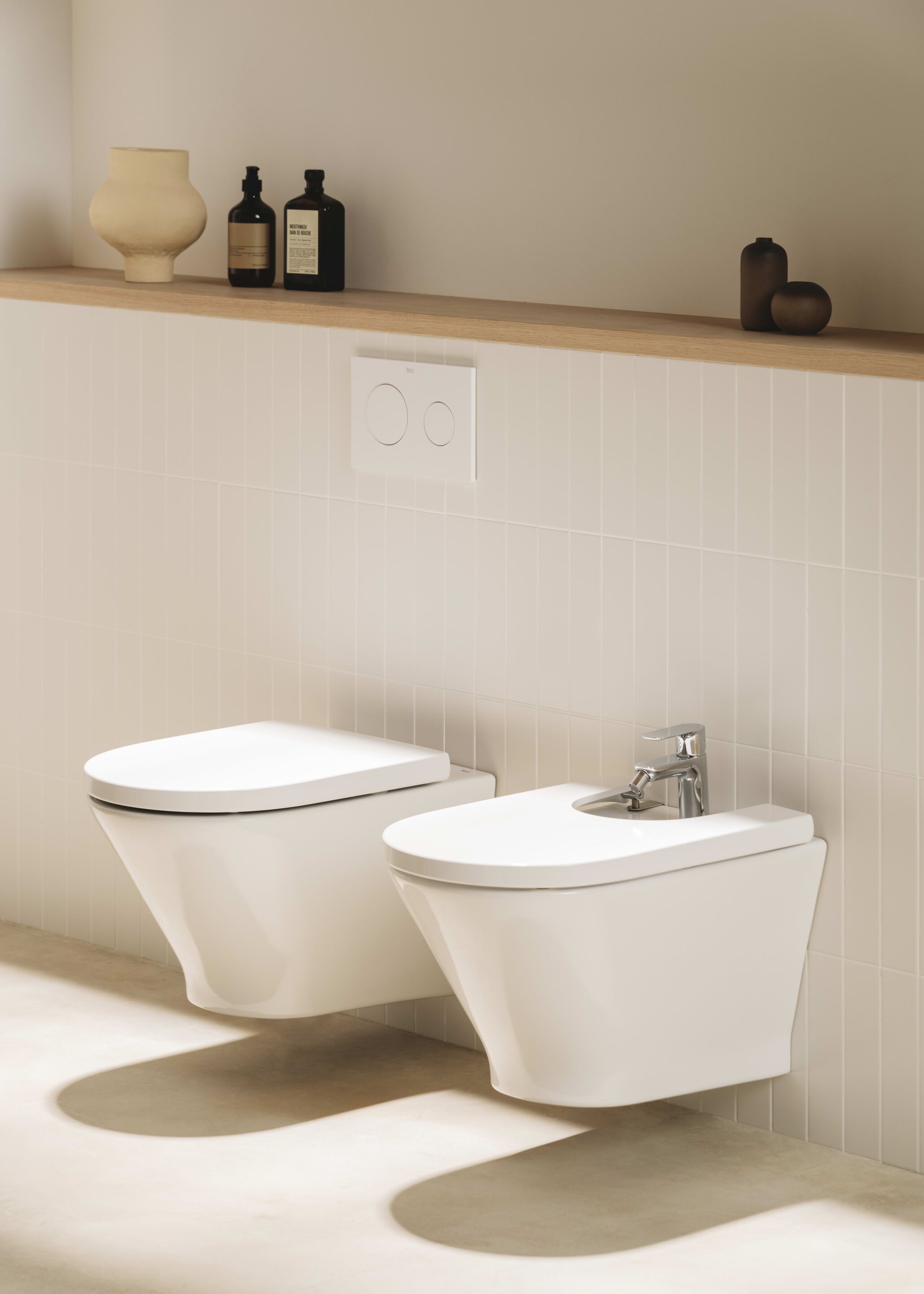 Фарфоровый подвесной биде Roca The Gap ARCH-00045018 - Вид №1