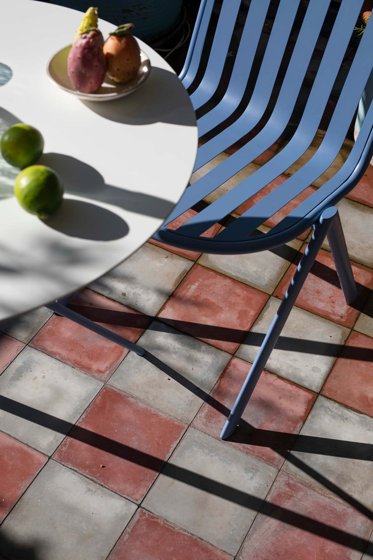 Стальной штабелируемый садовый стул с порошковым покрытием BABEL D Melik ARCH-00006407 - Вид №1