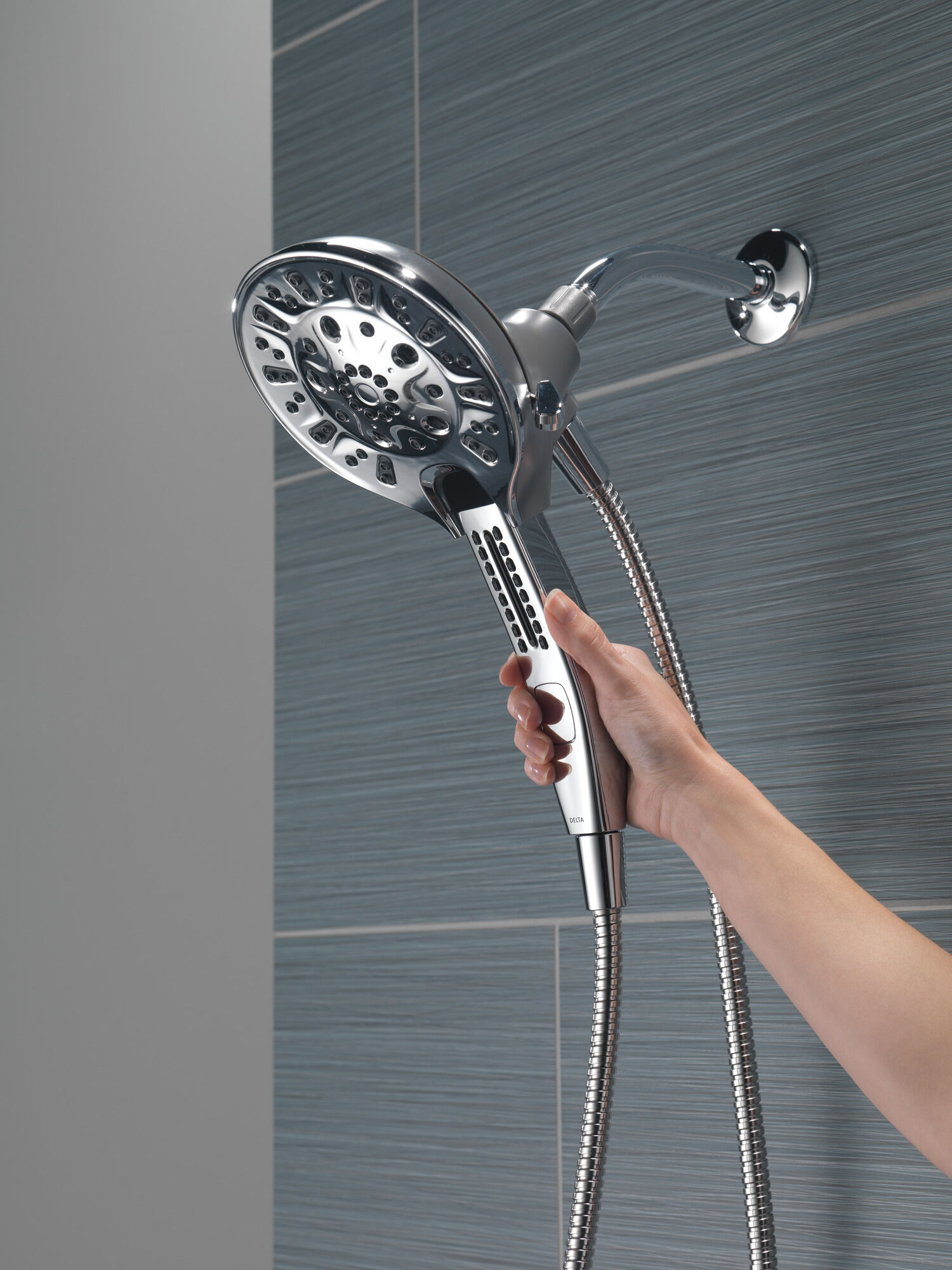 75505 H2Okinetic® In2ition® Душ два в одном с 5 настройками Delta Faucet Delta Хром - Вид №6