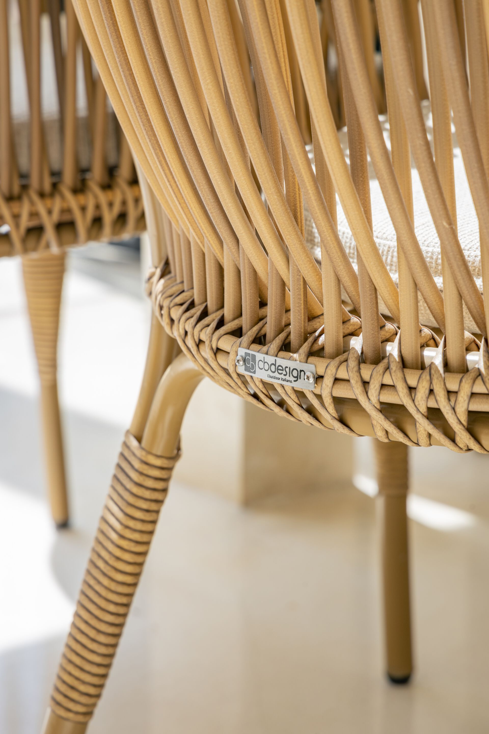 Тканевый садовый стул с подлокотниками cbdesign Аруба ARCH-00015881