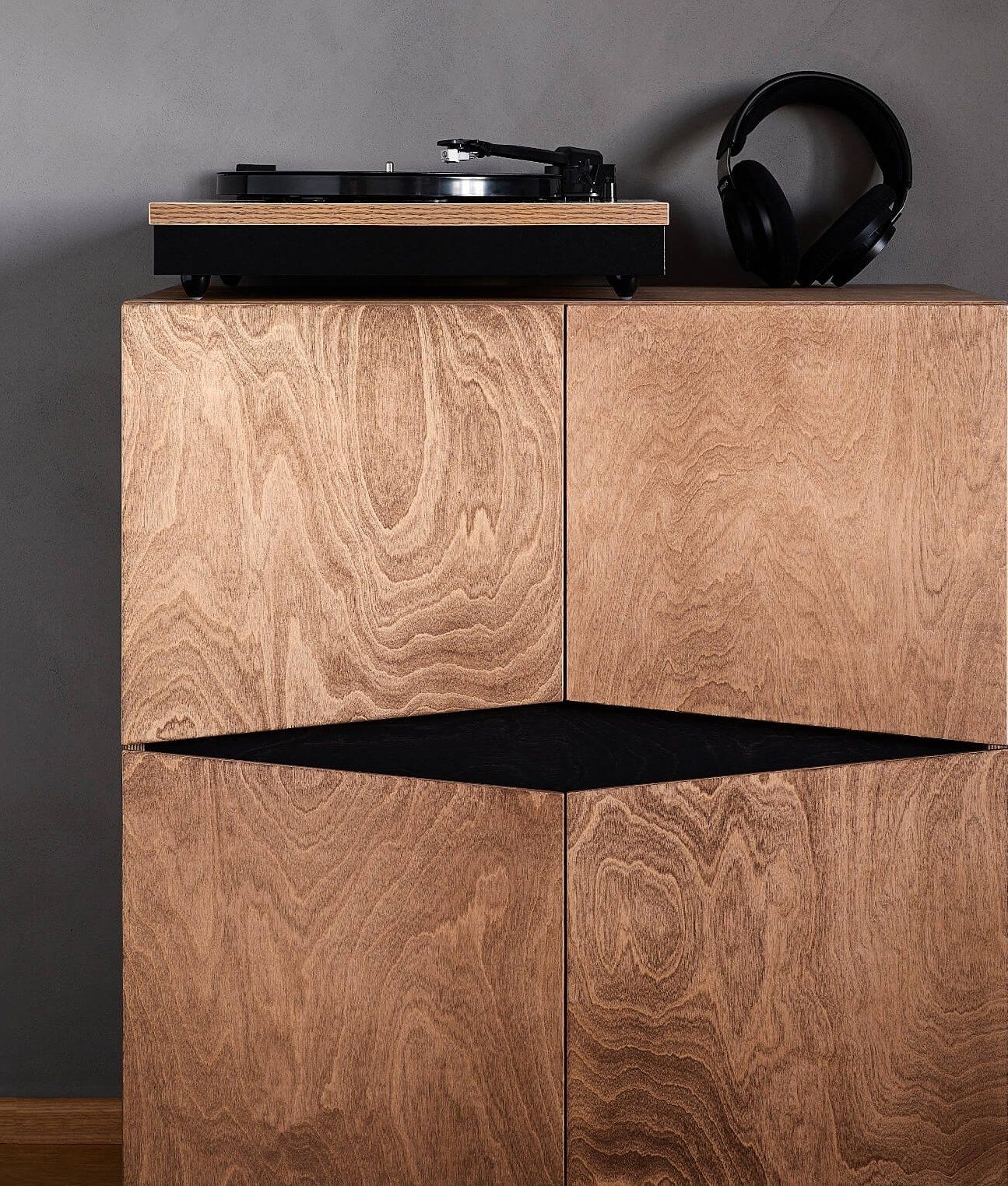 Березовый шкаф с распашными дверцами Radis LOXI ARCH-00112615 - Вид №5