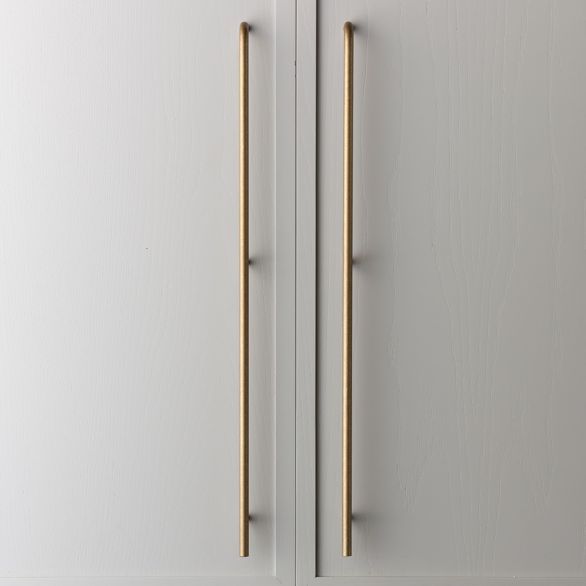 Латунная мебельная ручка Lo & Co Interiors Brera ARCH-00081556 - Вид №9