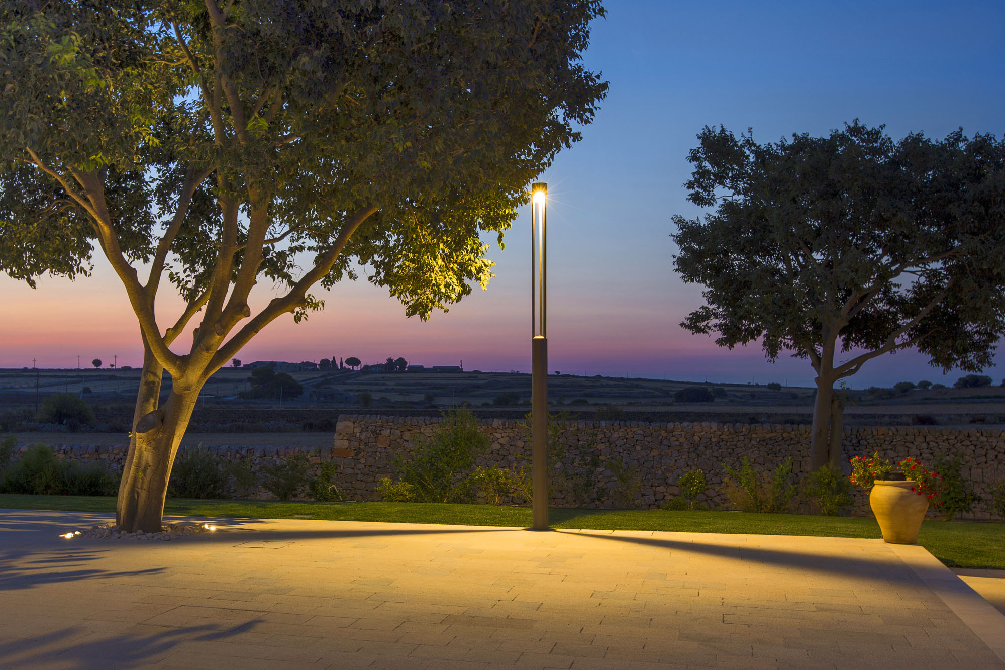 3333664 Уличное освещение  Platek TRIS  TRIS H. 2600 mm - 1 COB LED 4000K - Вид №8