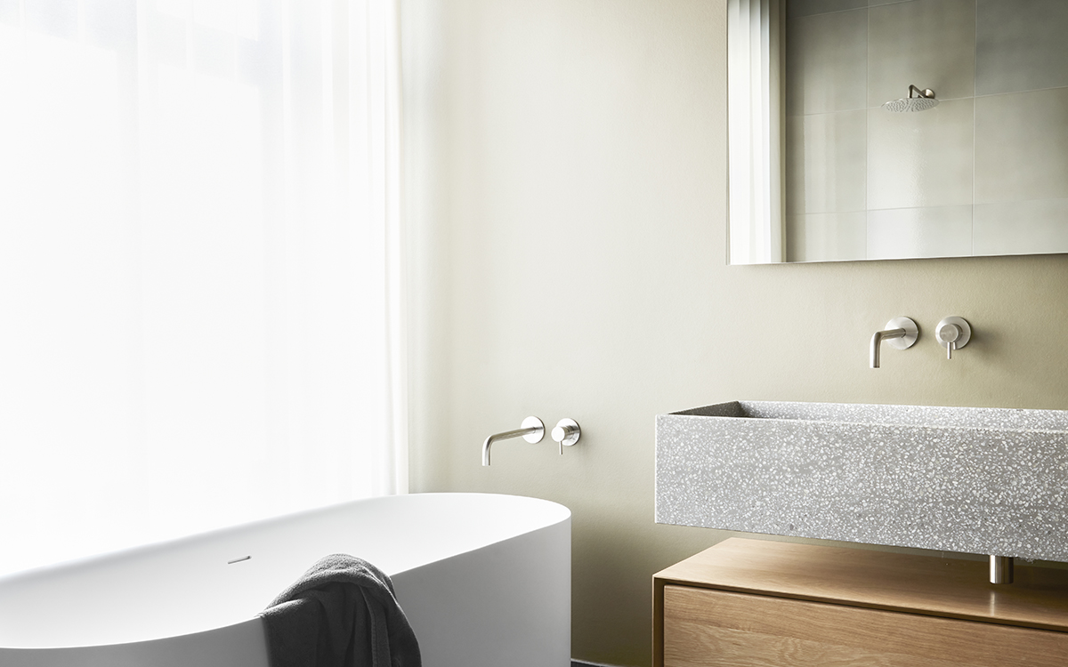 QT3100-190SM Смеситель настенный 190 ммd line Qtoo  - Вид №2