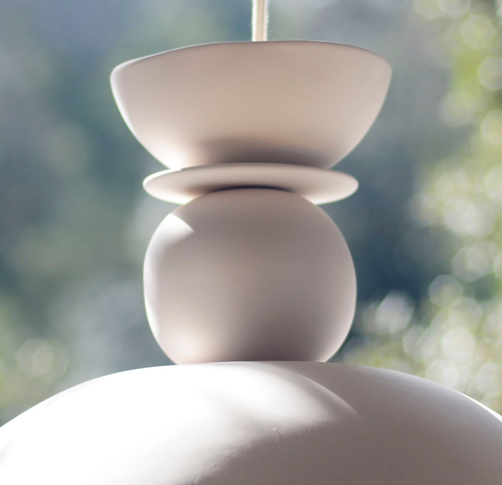 Керамический светодиодный подвесной светильник ручной работы ICI ET LÀ XL WHITE CALIZ ARCH-00044178 - Вид №2