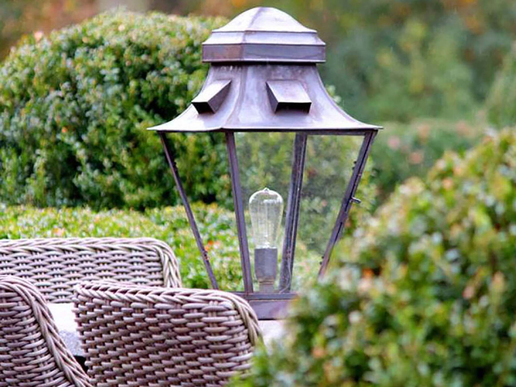 Латунь открытый настольная лампа Authentage Lighting Gracieuze ARCH-00038479 - Вид №1