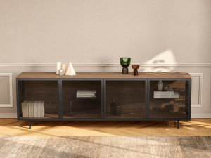 Стеклянный шкаф