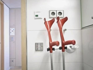 Mobeli Подставка для костылей / присосок  14002-06s