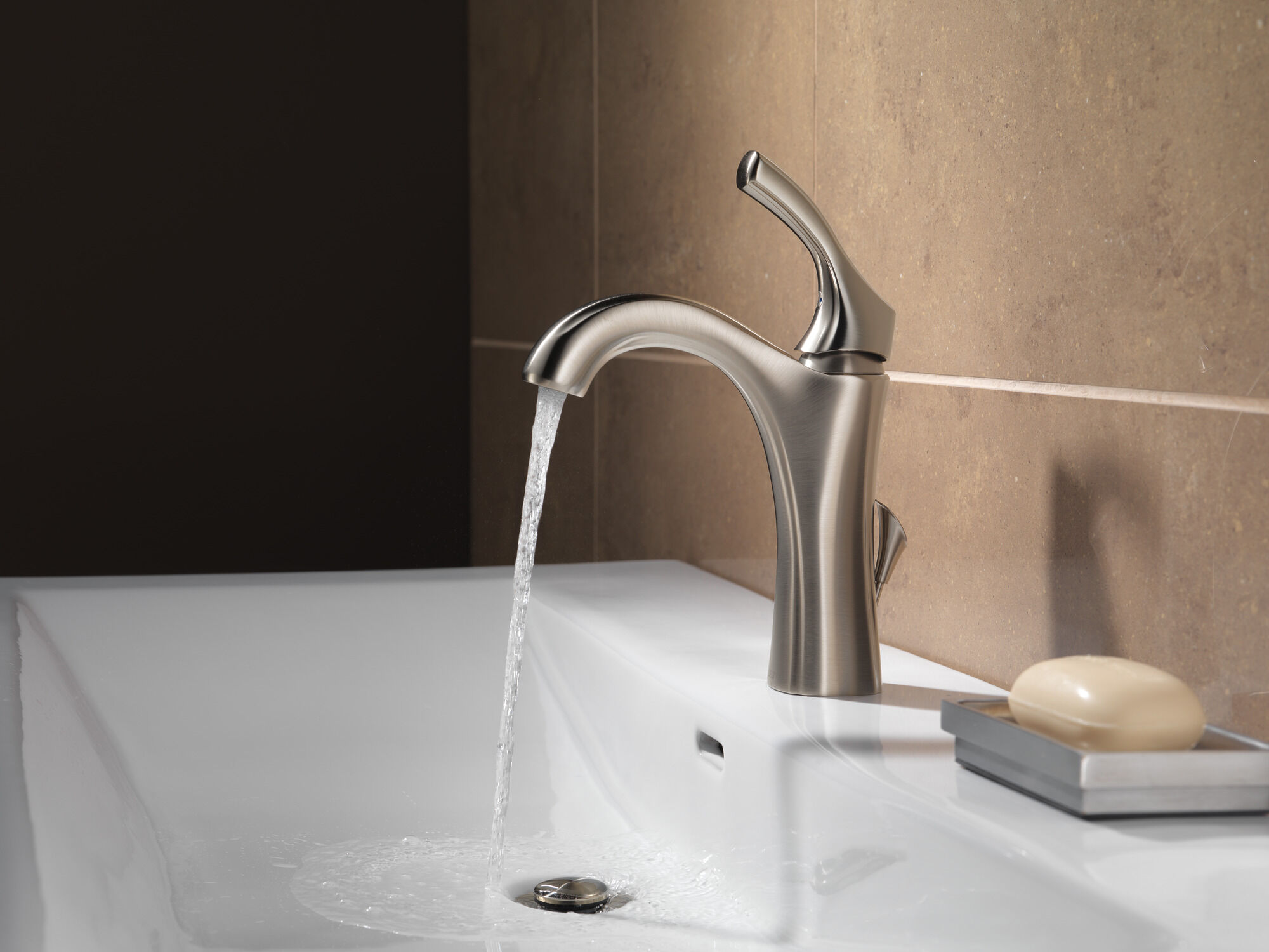 592-SS-DST Смеситель для ванной с одной ручкой Delta Faucet Addison Нержавеющая сталь  - Вид №5