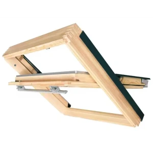 Мансардное окно Fakro AHRD A2 55x98 см сосна
