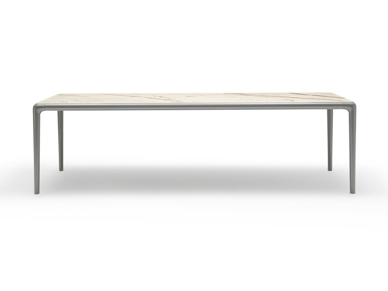 Прямоугольный садовый стол с мраморной столешницей Calacatta Rolf Benz Rolf Benz YOKO ARCH-00072486