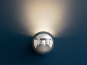 Металлический светодиодный настенный светильник