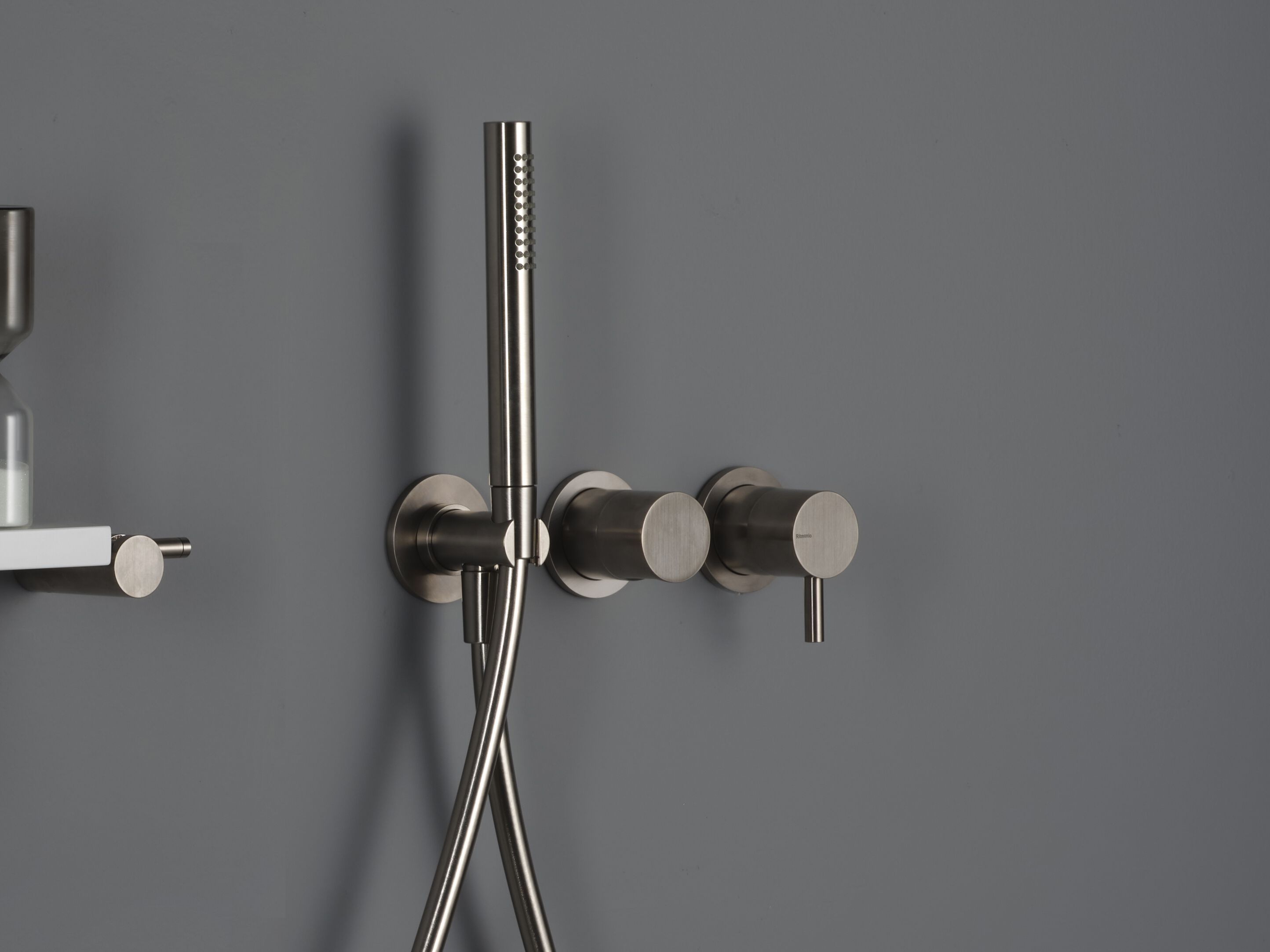 Однорычажный латунный смеситель для ванны с ручным душем Ritmonio Diametro35 S ARCH-00020358 - Вид №1