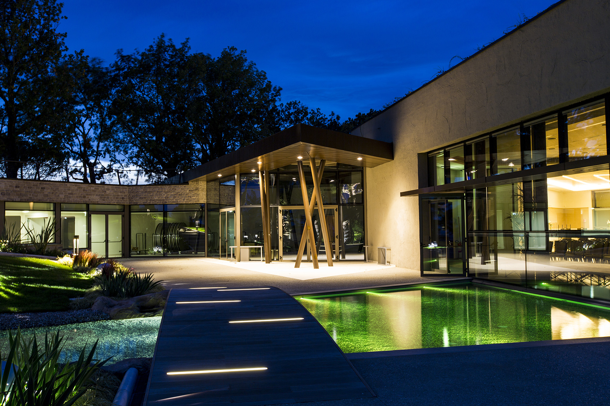 8398107 Встраиваемый в пешеходный пол Platek MINI CORNICHE Incasso   MINI CORNICHE 100 mm - 4 LED RGBW Elliptical  - Вид №2