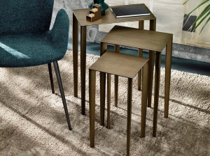 Журнальный столик