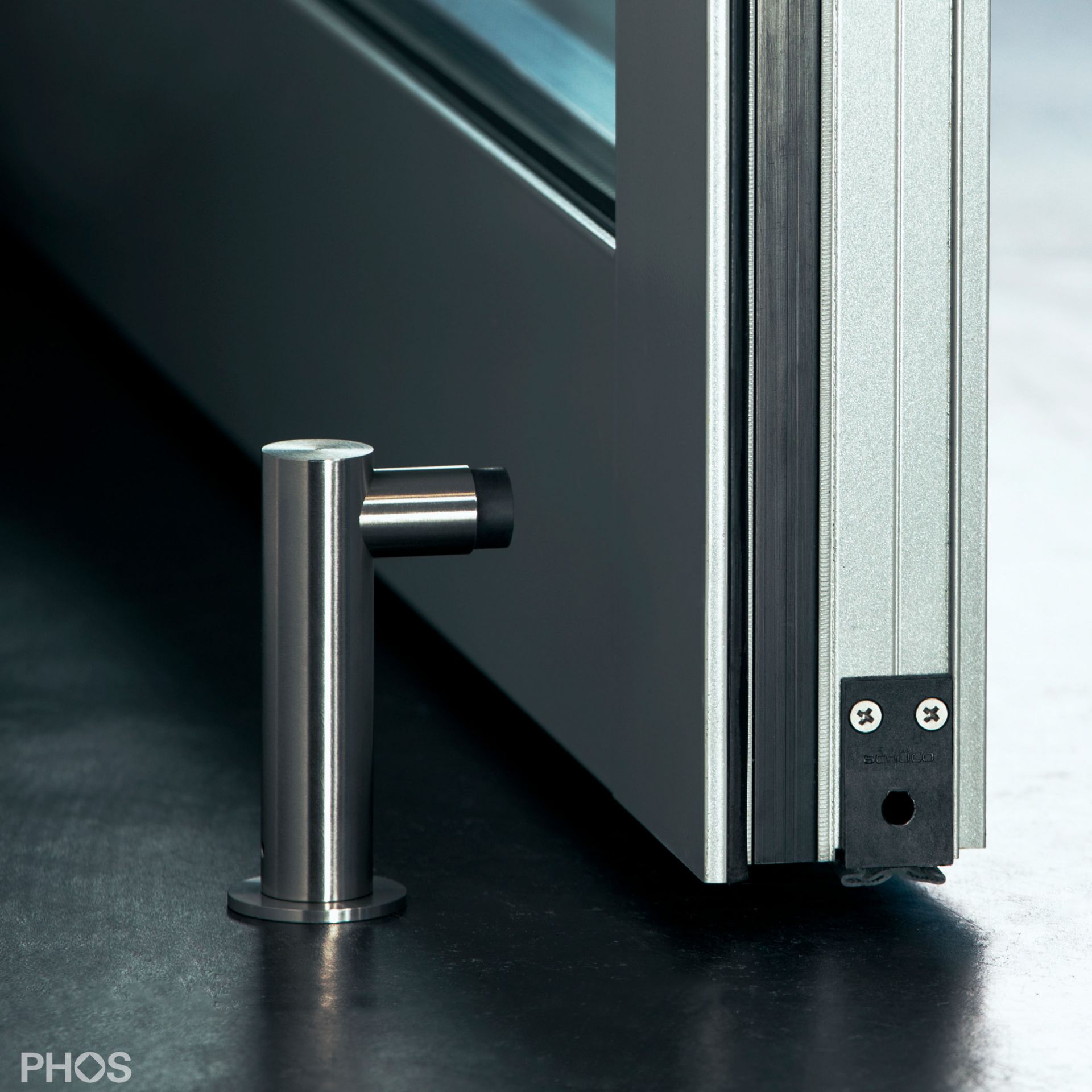 TSL25-100 L-образный дверной упор, привинченный, резиновый амортизатор на высоте 8,8 см. PHOS 