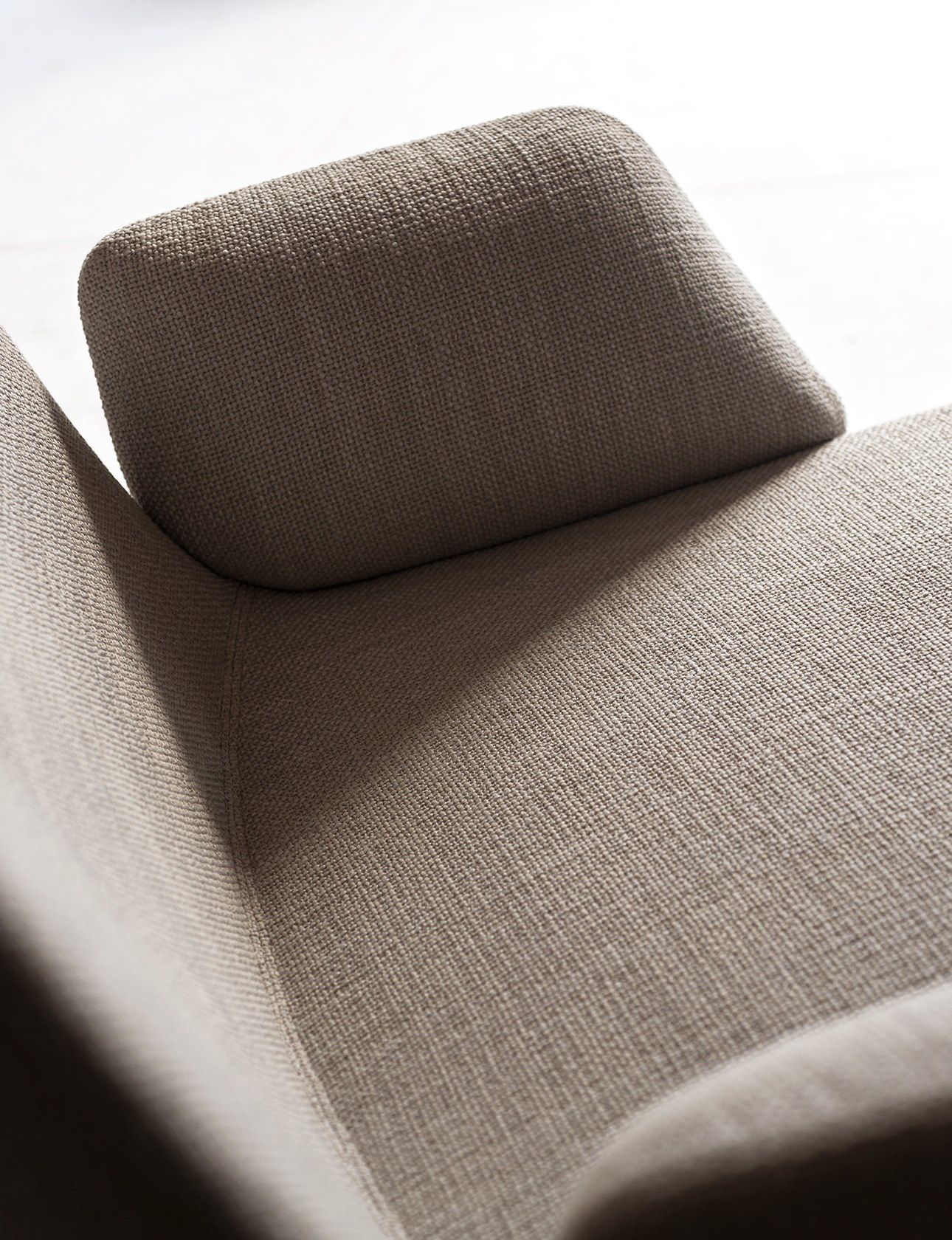 Вращающееся кресло с высокой спинкой Desalto Calum ARCH-00144861 - Вид №8