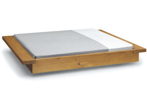 Деревянная двуспальная кровать татами