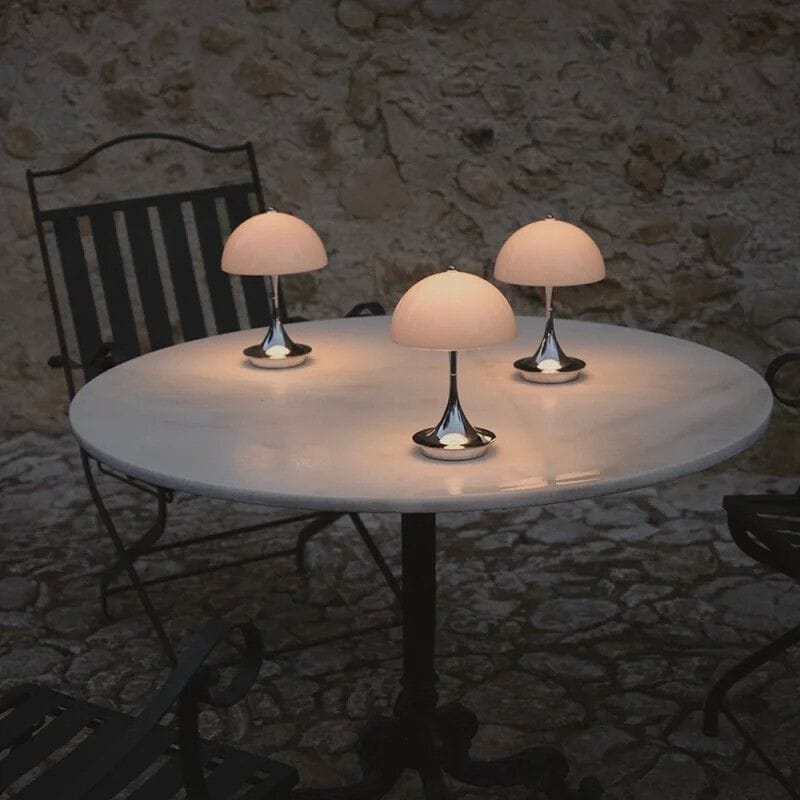 Настольная лампа с USB-зарядкой In Stock Louis Poulsen ARCH-00137332 - Вид №1